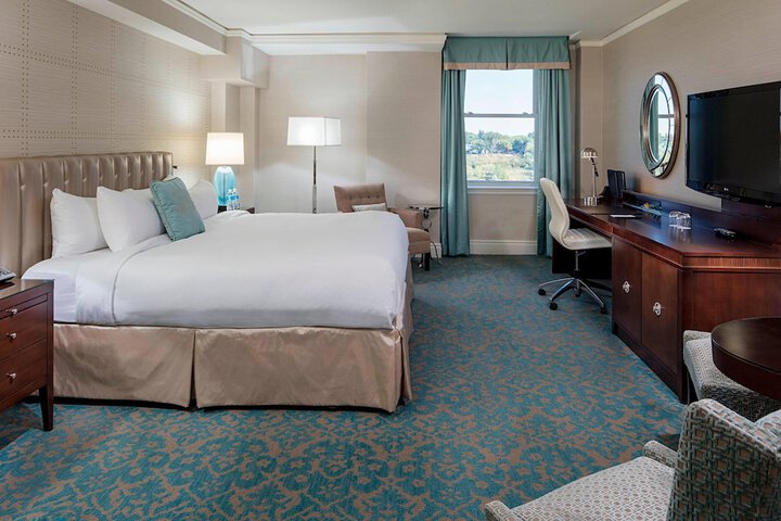 Delta Hotels by Marriott Bessborough