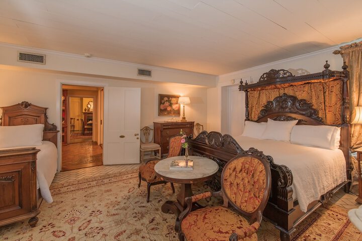 Room 20 of 63