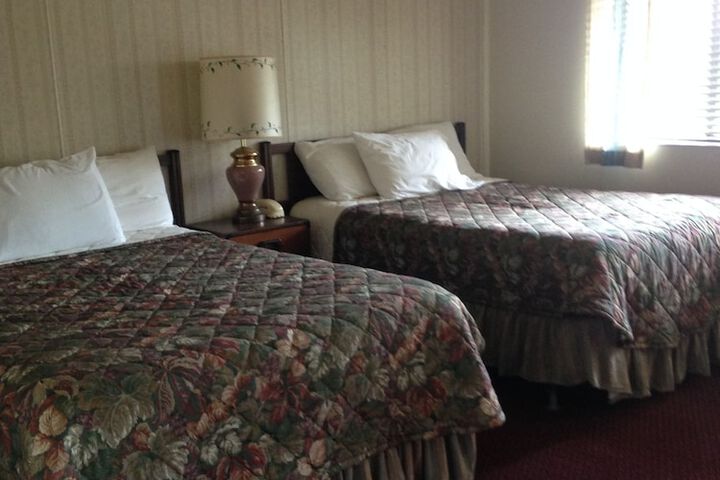 Room 10 of 37