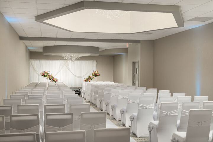 Ballroom/Hall 59 of 62