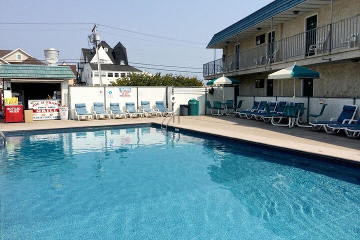 Pool 12 of 48