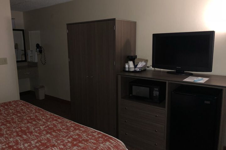 Room 2 of 22
