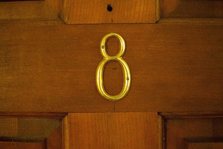 Room 23 of 61