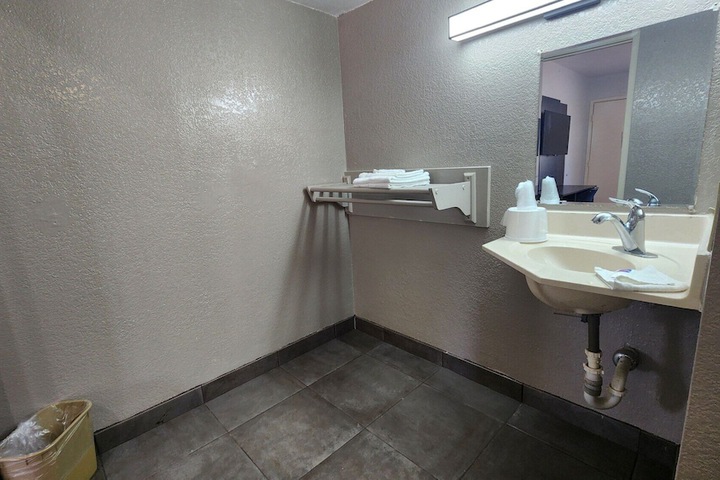 Motel 6 Conroe TX