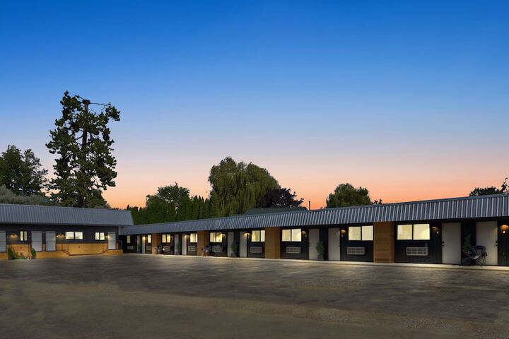Outdoors Inn