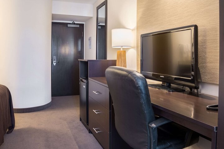 Room 20 of 29