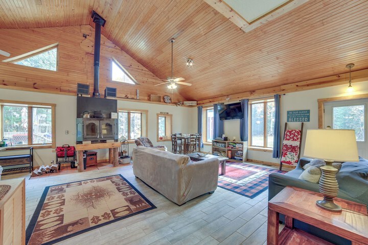 Paradise Cottage: Trail Access Nearby