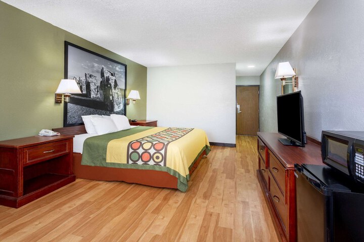 Room 34 of 54
