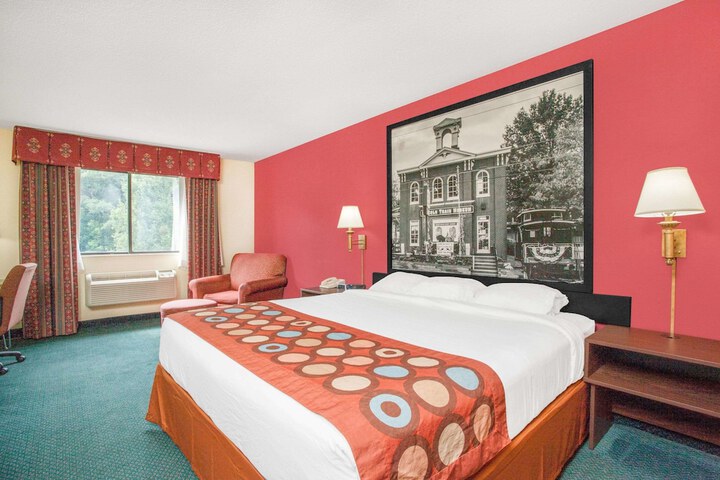 Room 21 of 24