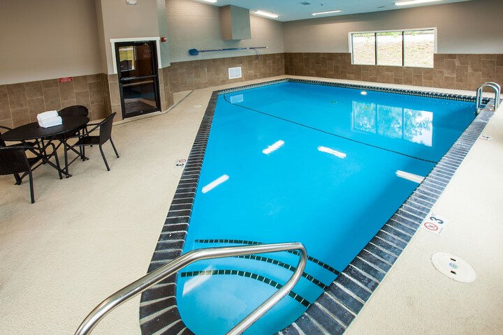 Pool 3 of 17