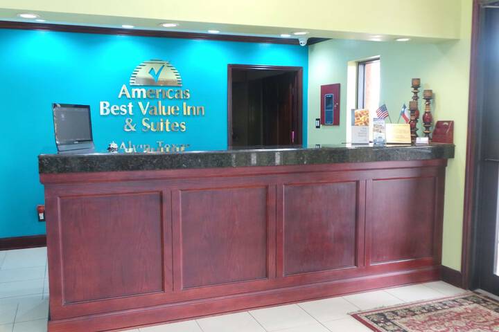Hotel Interior 11 of 38