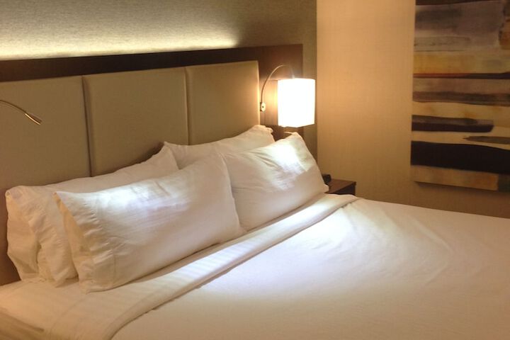 Room 10 of 44