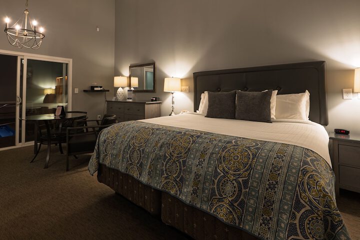 Belamere Swimming Pool Suites
