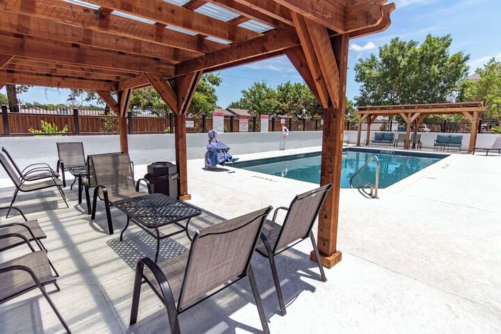 Pool 9 of 65