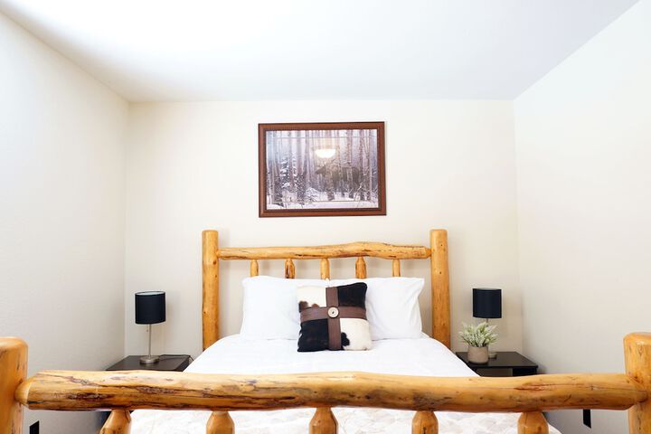 Room 32 of 43