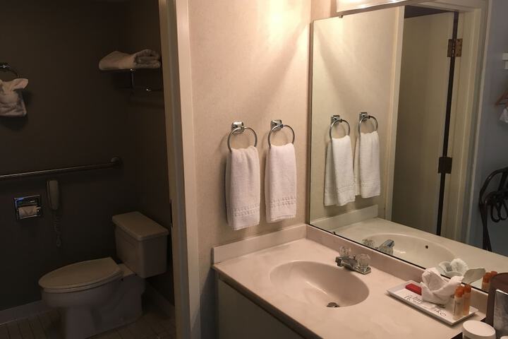 Room 25 of 72
