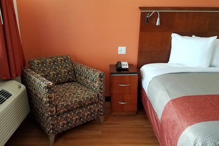Room 49 of 67