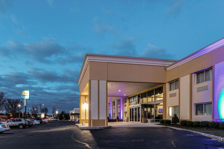 Hotel 3 of 35