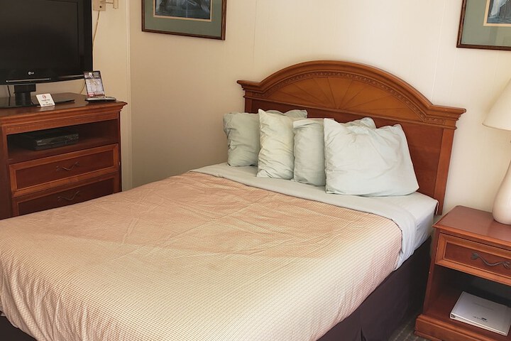 Room 17 of 48