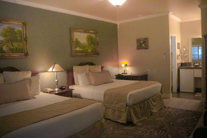 Room 26 of 34