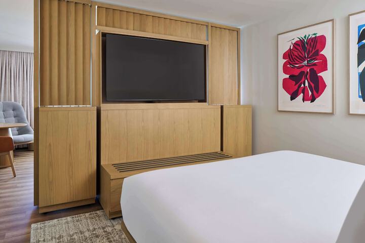 Room 48 of 184