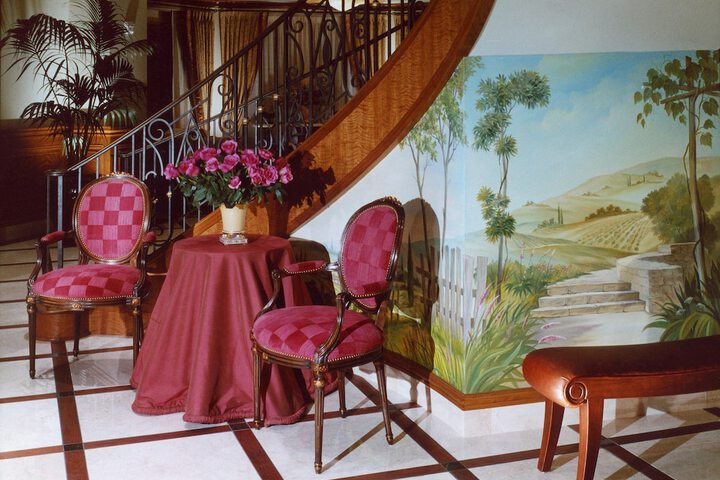 Hotel Interior 6 of 32