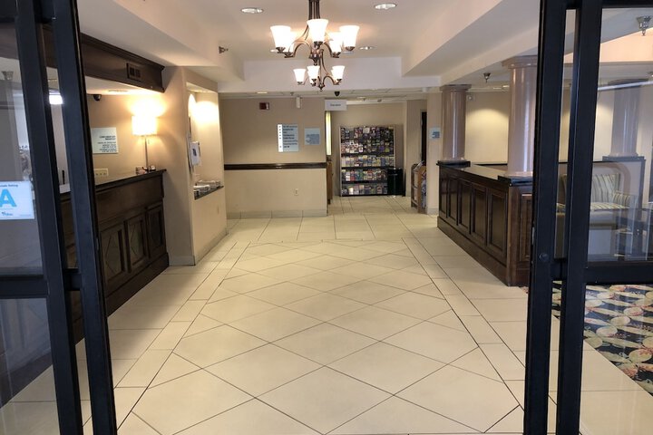 Country Inn & Suites by Radisson Murrells Inlet, SC