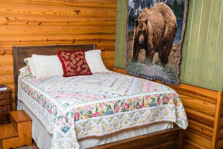 Mountain Aire Cottages Inn & Glamping
