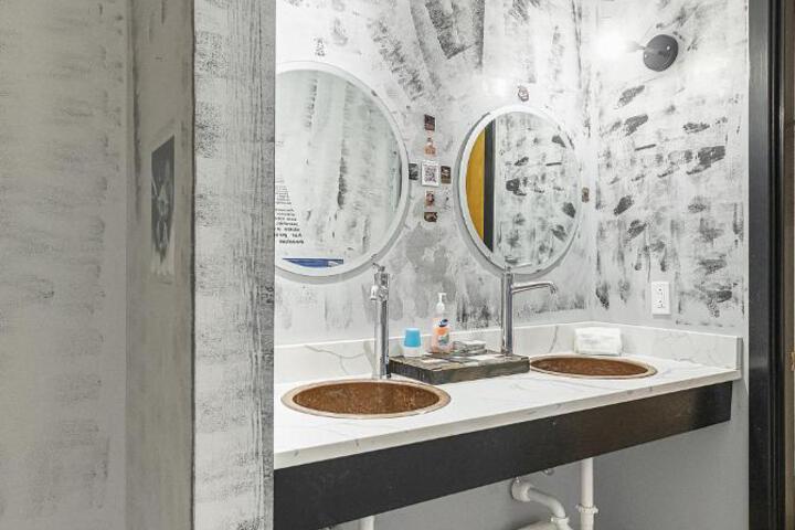 Star Wars themed sleeping pods near St. Louis