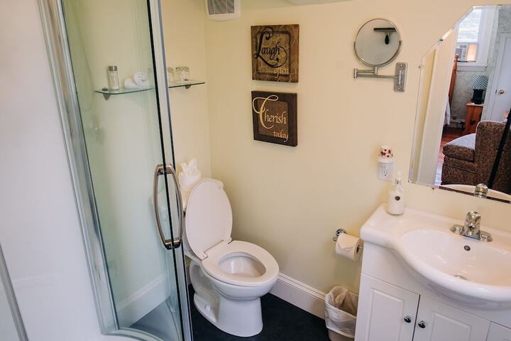 Room 18 of 50
