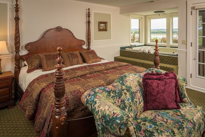 Goldmoor Inn