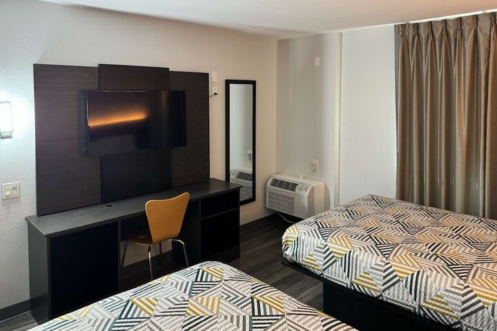 Room 19 of 25