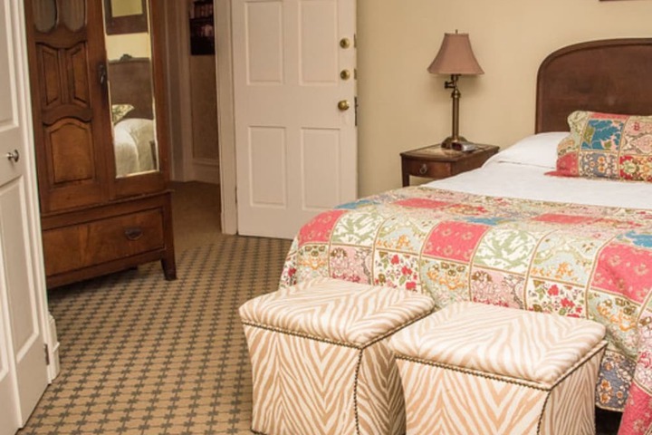 Vandiver Inn