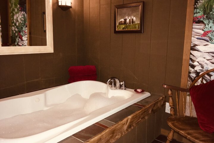Hot Tub 142 of 148