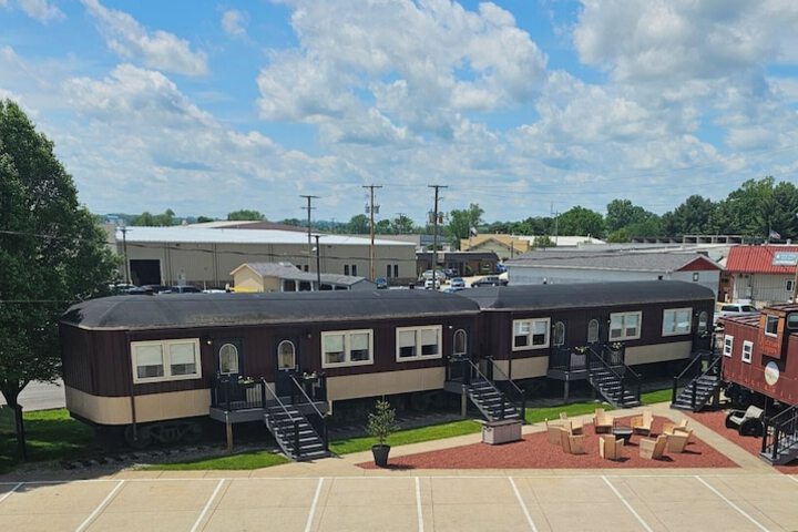Sugarcreek Village Inn