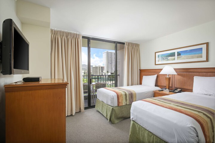 Room 70 of 90
