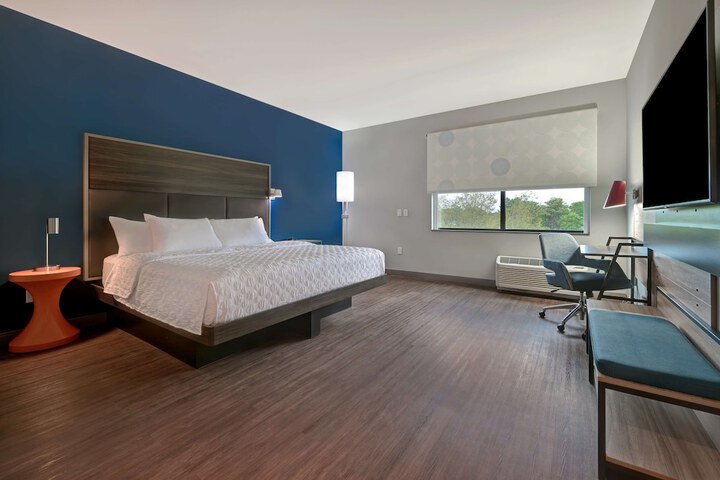 Room 19 of 41
