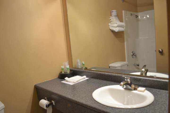 Morden Motor Inn