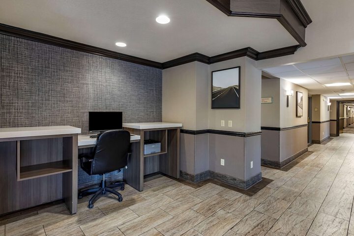 Business Center 45 of 45