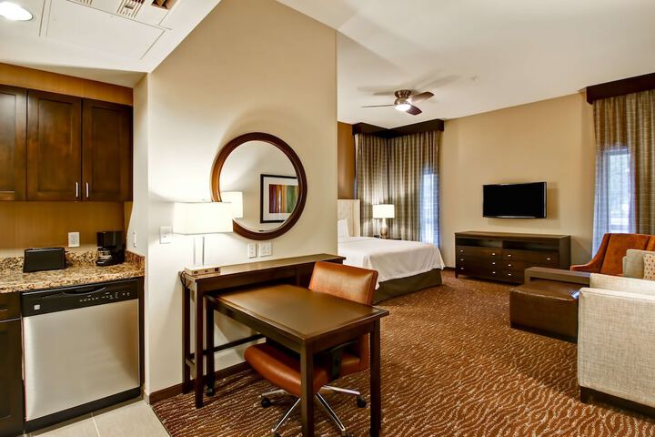 Room 16 of 36