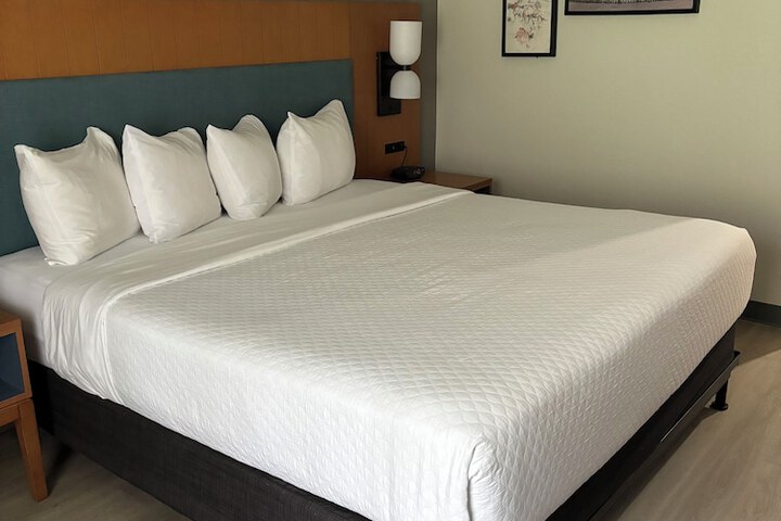 Country Inn & Suites by Radisson Shelby, NC