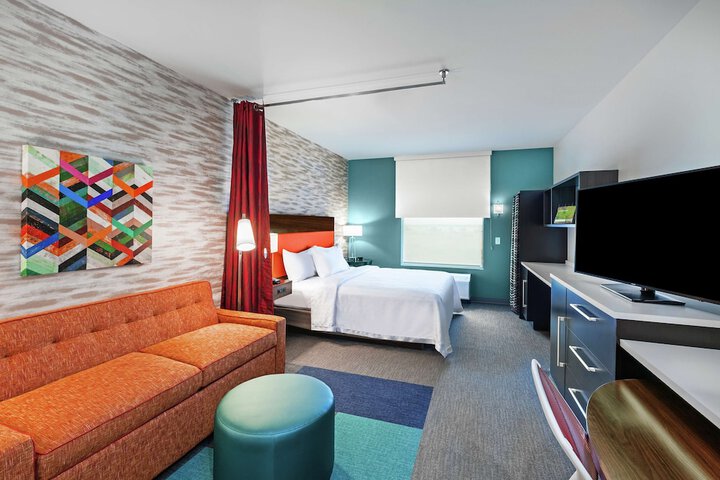 Room 17 of 27