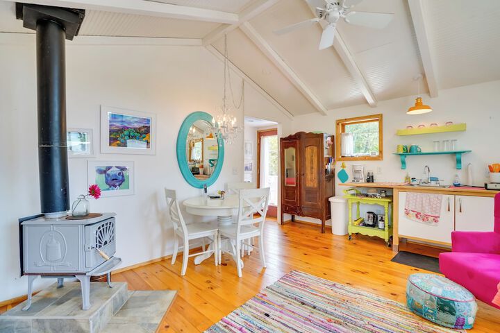 Pet-friendly Patagonia Apt 12 Mi to Wineries!