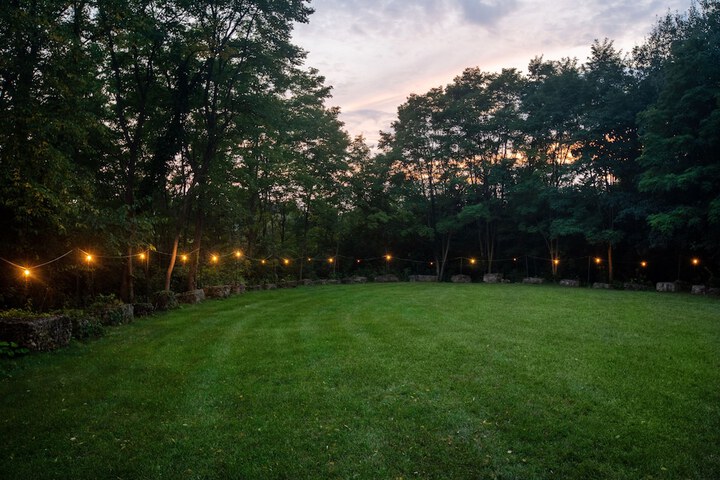 Irish Cottage Inn & Suites