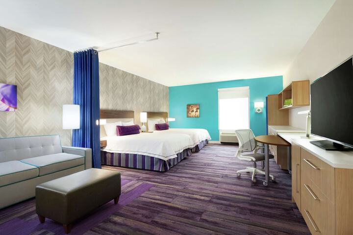 Room 9 of 25