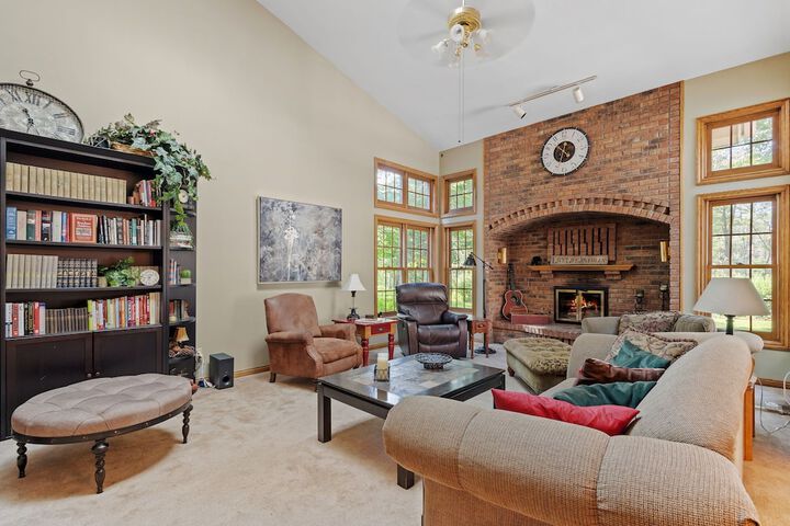 North Oaks Estate