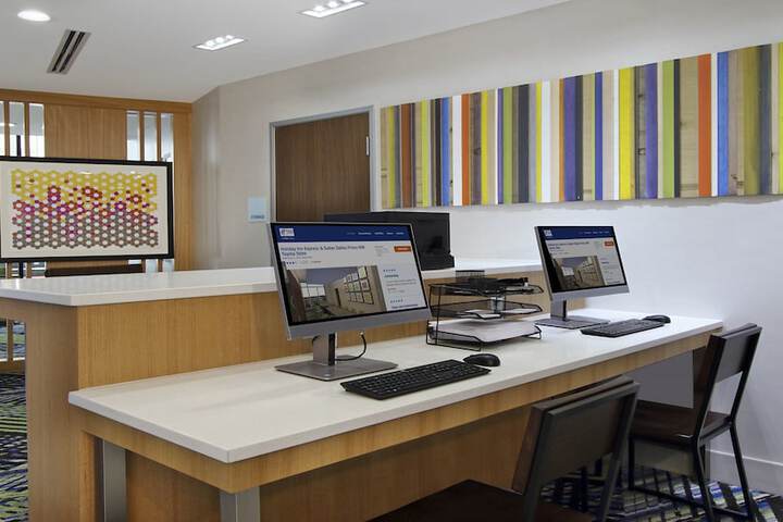 Holiday Inn Express & Suites Dallas-Frisco NW Toyota Stdm by IHG