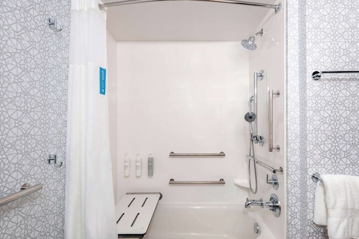 Room 20 of 40