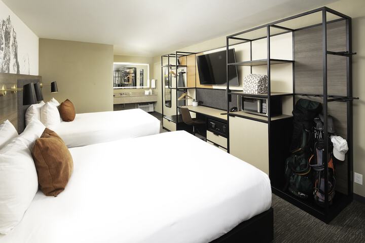 Waypoint Hotel