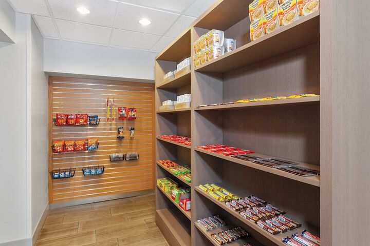 Holiday Inn Express Hotel & Suites Urbana-Champaign by IHG
